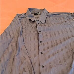 Murano Men's gray Textured Button Down Shirt